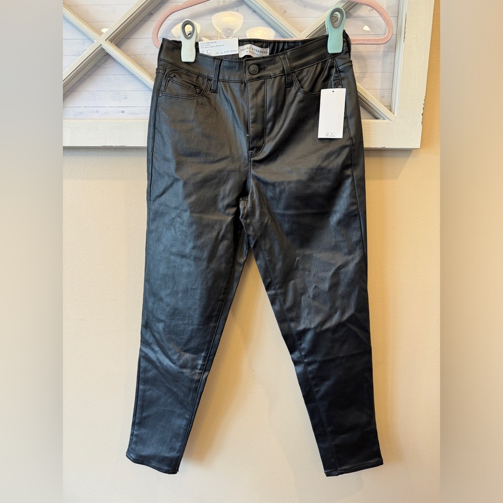 Social Standard by‎ Sanctuary ankle skinny size 8 NWT black faux leather